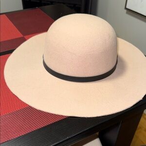 torrid Blush Wide-Brim Felt Hat with Black Band
